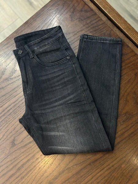 بنطلون جينز نص بوي فريند